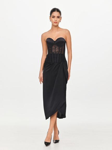 Front view of the BEYOURA Valentine Bustier sculptLOVE corset in black styled with satin skirt